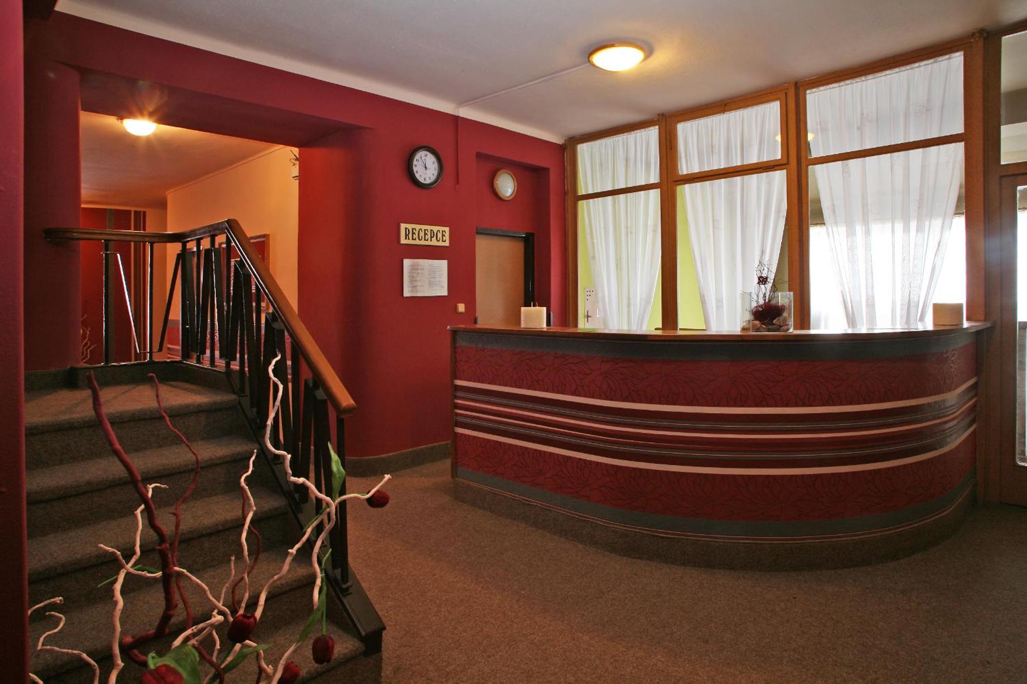 Hotel Zlaty Jelen Horažďovice Exterior foto